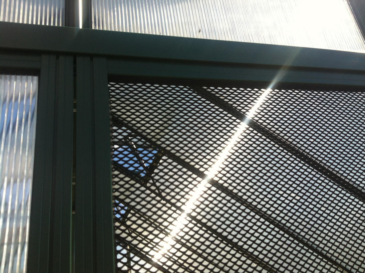 Extended Top Door Rail