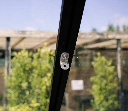 Hanging Brackets / Crop Clips