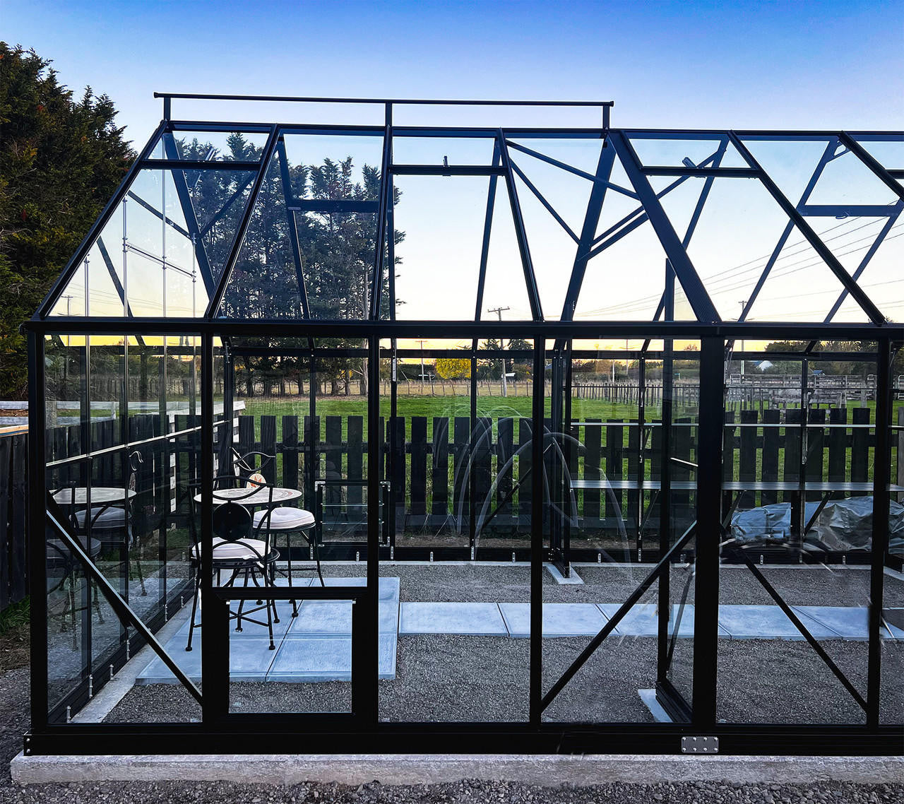 Winter Gardenz 10x16ft (3.2x5.1m) Glasshouse 4mm Toughened Glass