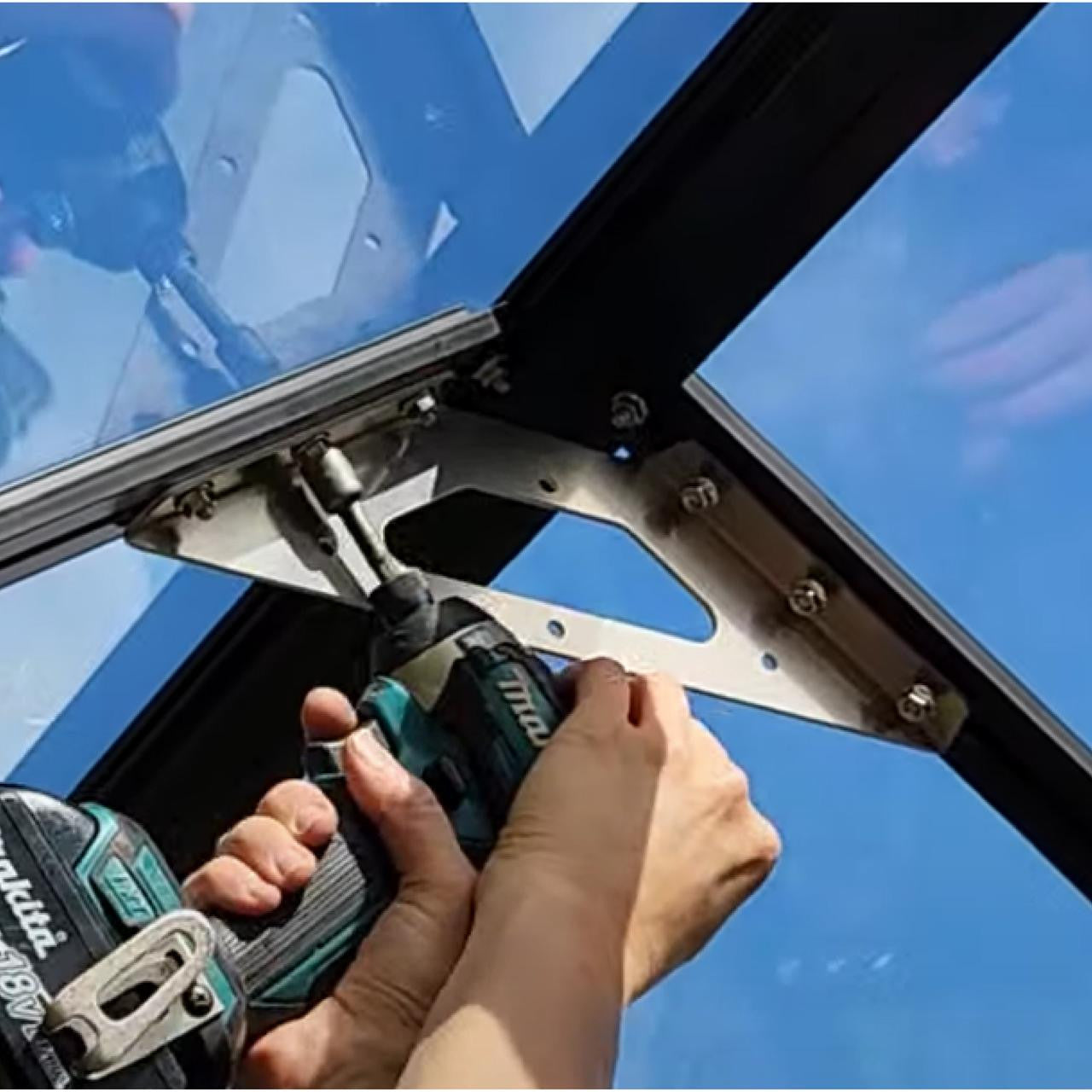  B01 Roof Brace 